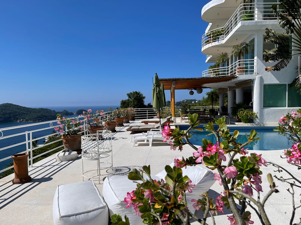 Discover Your Dream Acapulco Villa with Breathtaking Views and Luxurious Amenities post image