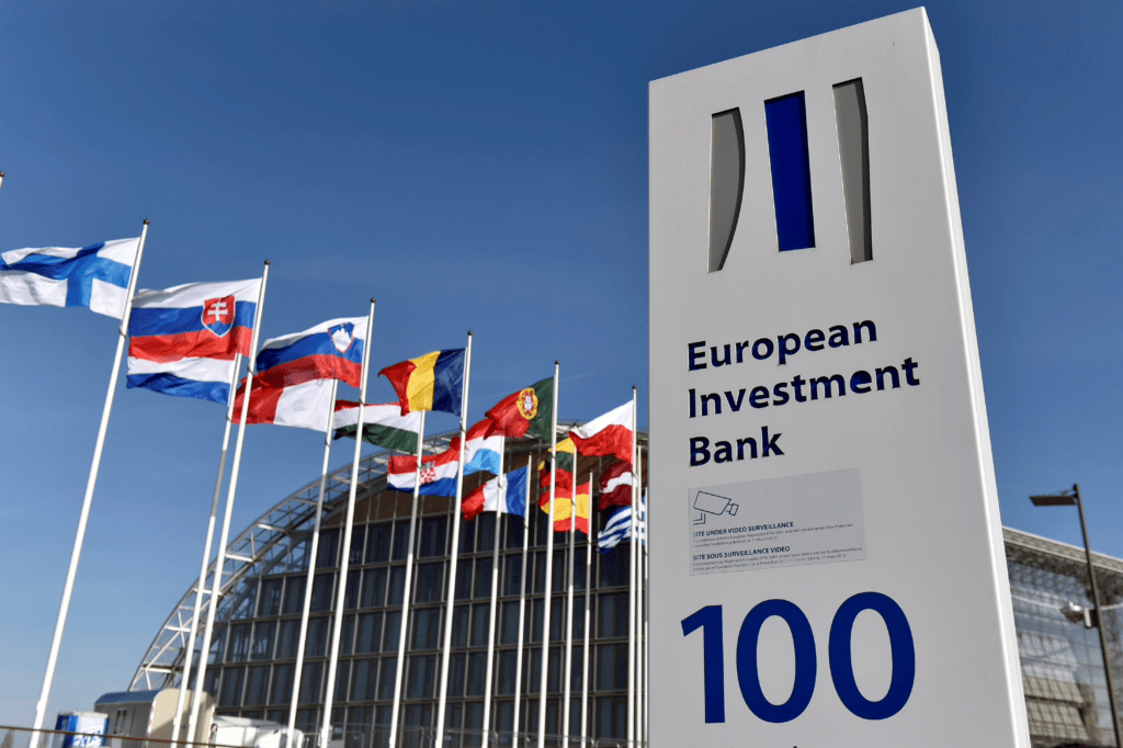 EIB Debuts its First Blockchain-Backed Digital Green Bond post image