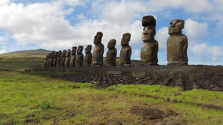 Easter Island’s Enigmatic Guardians: Unraveling the Mysteries of the Moai post image