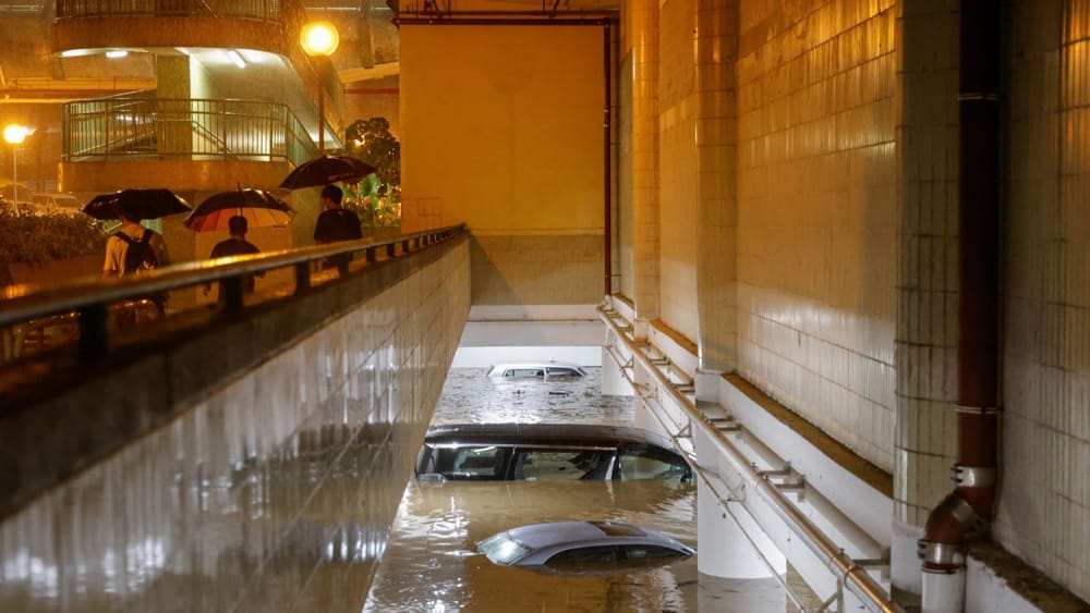 Hong Kong Grapples with Unprecedented Flash Flooding post image