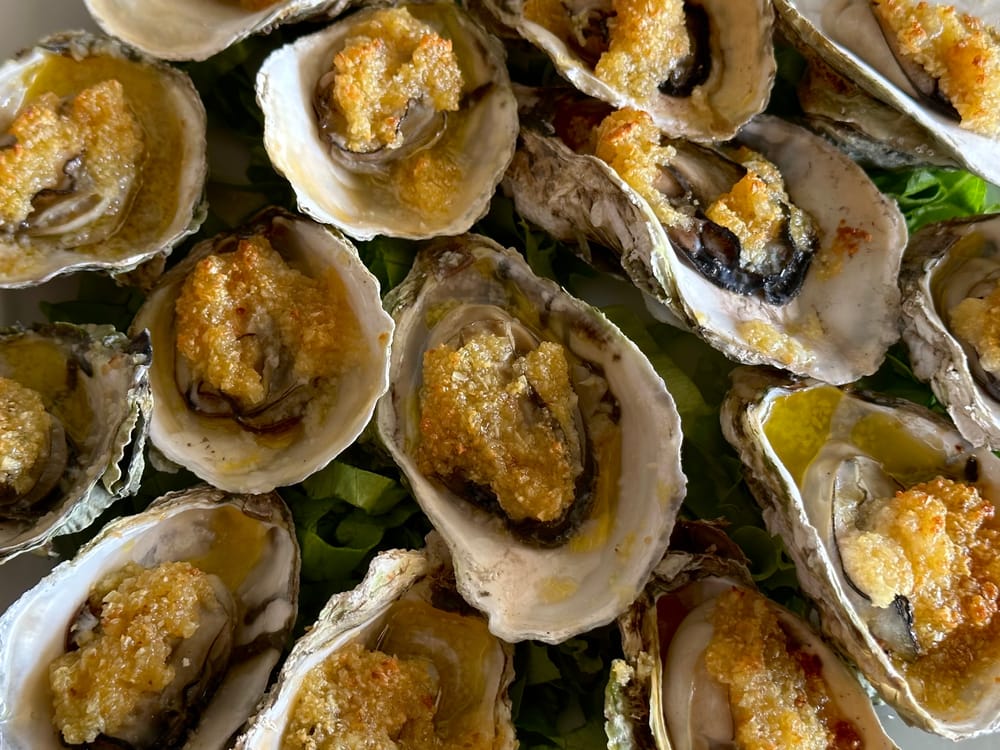 A Culinary Delight: The Sumptuous Oysters of Cat Ba post image