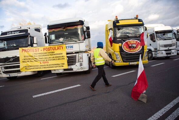 Border Blockade: The Unraveling Solidarity Between Poland and Ukraine Amidst EU's Regulatory Dilemmas post image