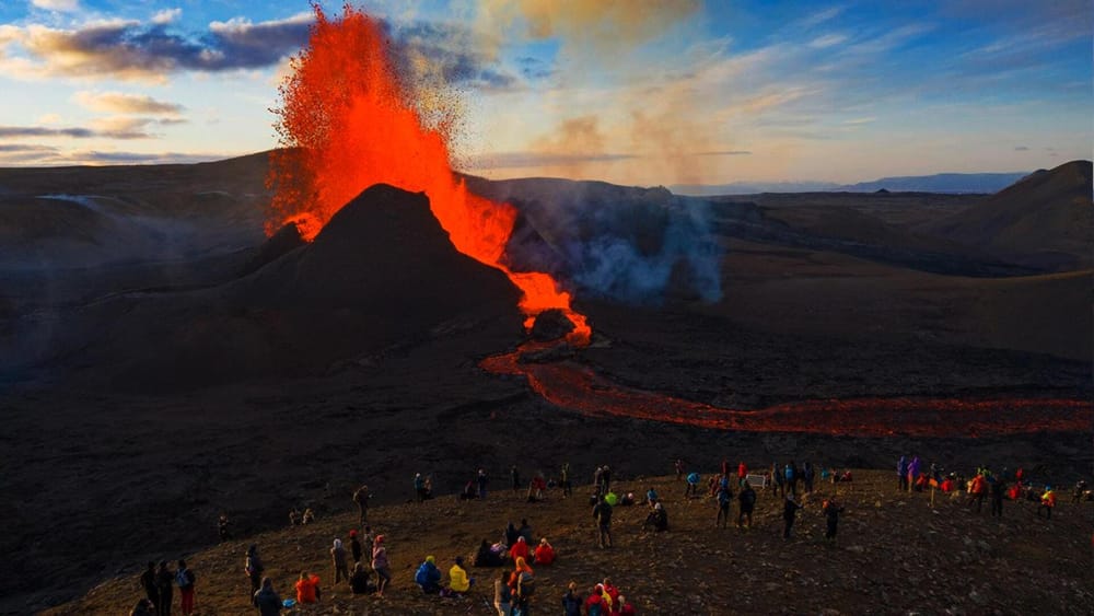 Iceland on High Alert: Grindavík Evacuated Amidst Earthquake Swarms and Volcanic Eruption Fears post image