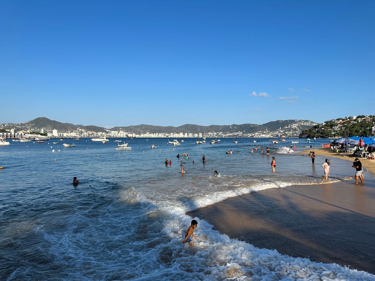 From Indigenous Settlement to Tourist Destination: The Fascinating History of Acapulco