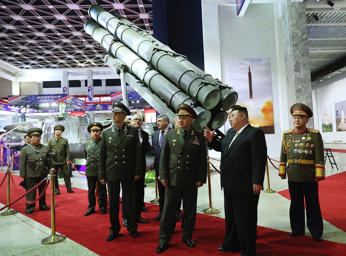 North Korea Aids Russia in Ukraine War with Munitions Supply